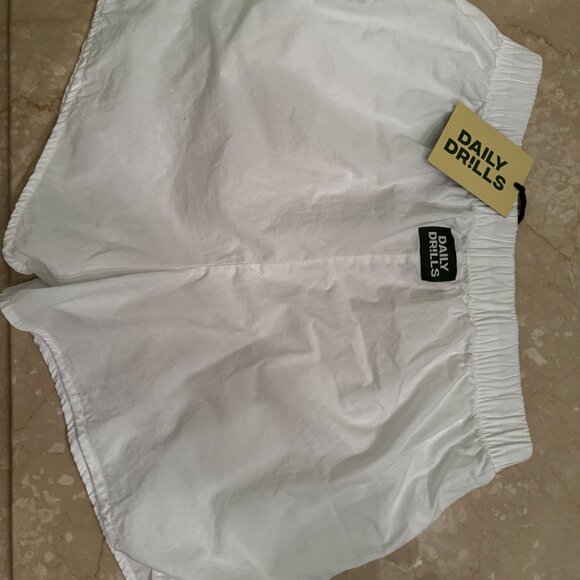 Daily Drills Poplin Resort Short - Picture 3 of 3